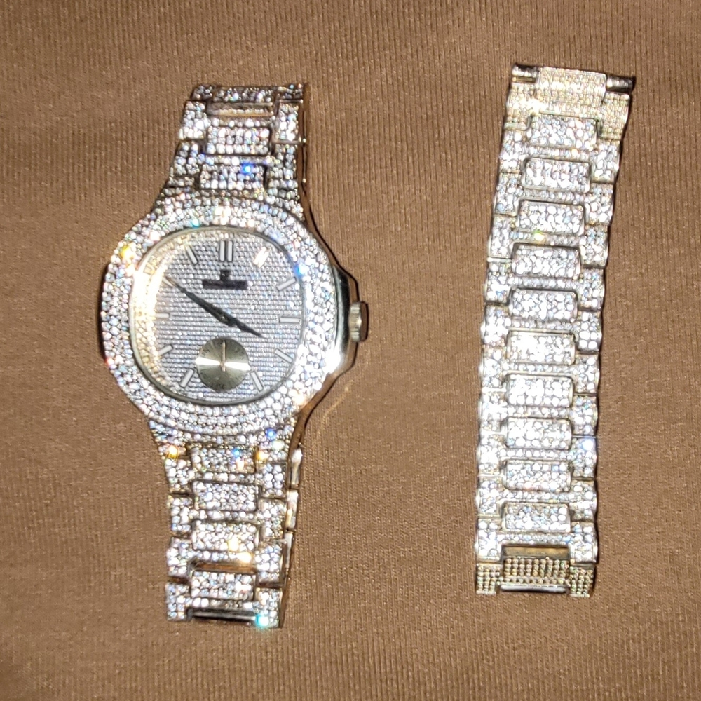 Luxury Gold and Silver Men's Watch